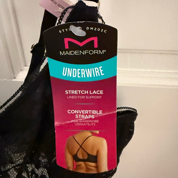 Maidenform Black Lace Bra with Molded Cups - Picture 2 of 3